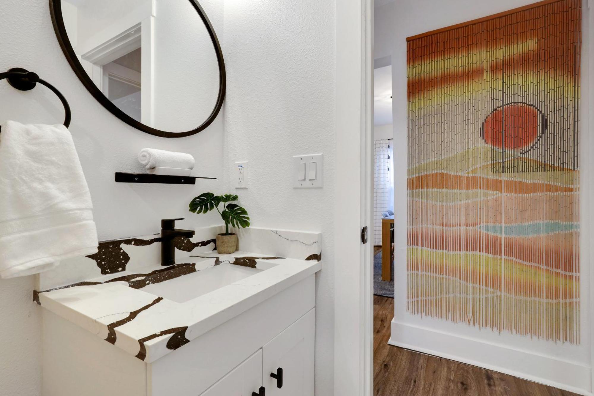 Artsy - A Birdy Vacation Rental San Antonio Exterior photo