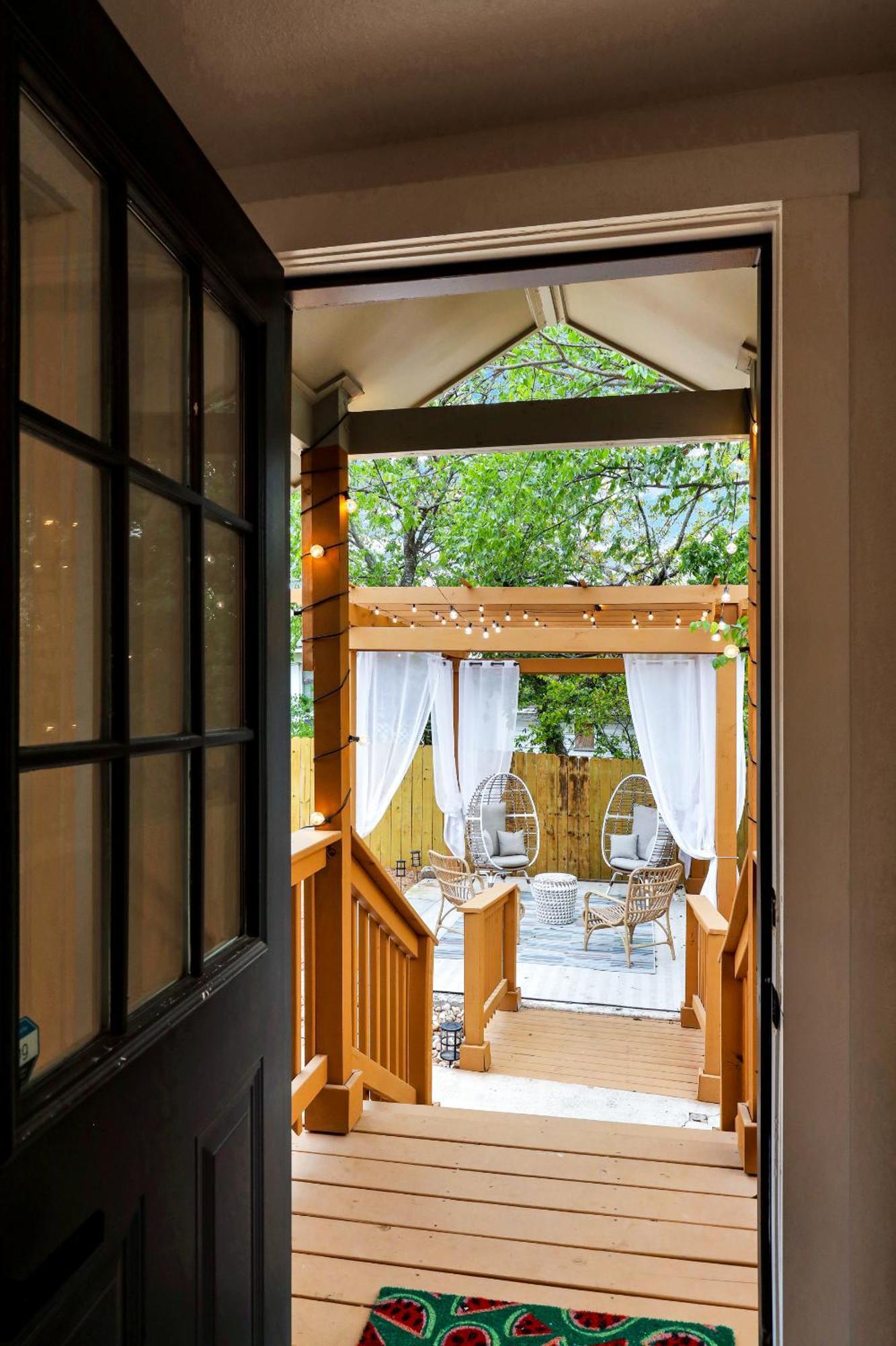 Artsy - A Birdy Vacation Rental San Antonio Exterior photo