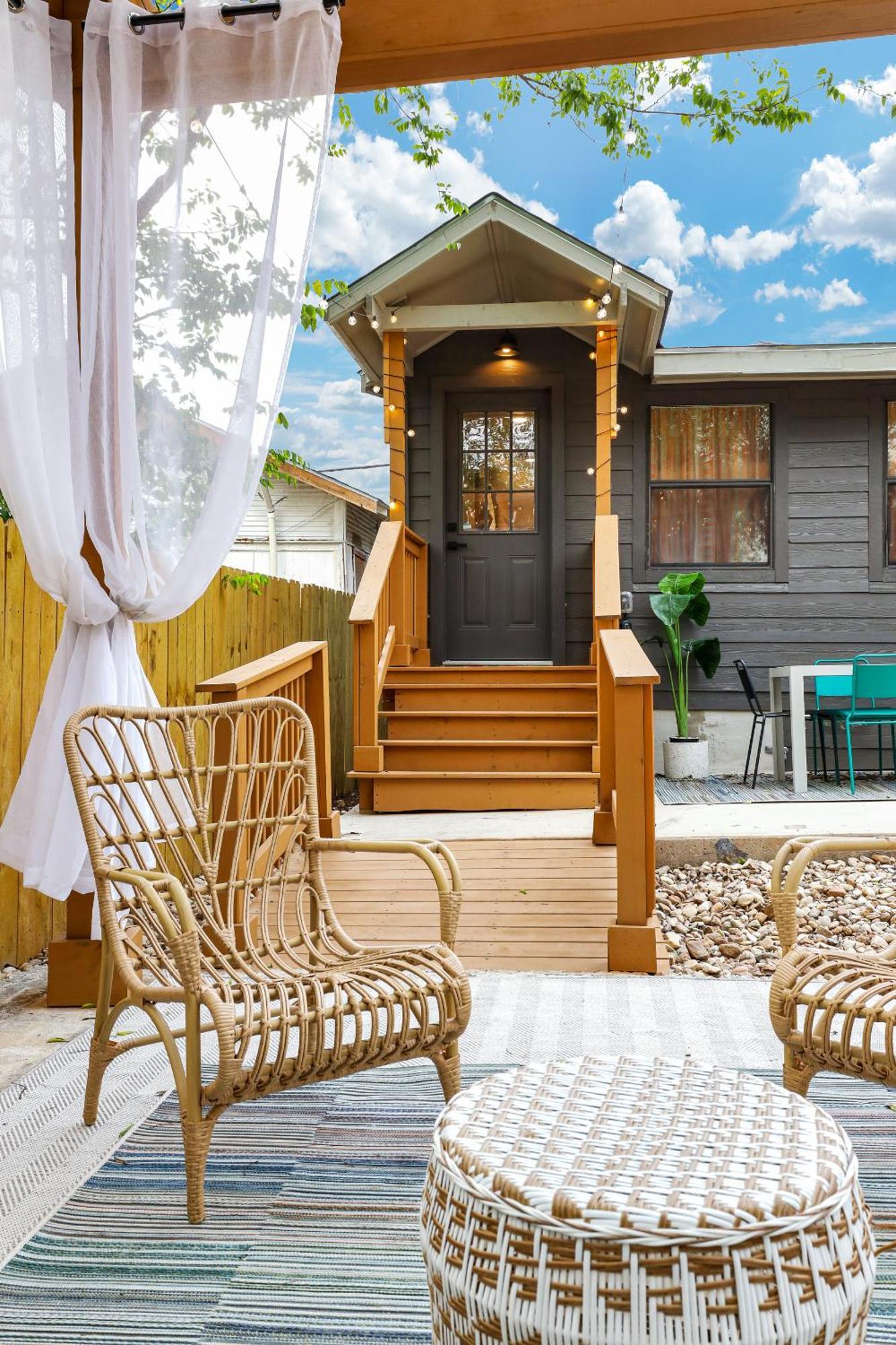Artsy - A Birdy Vacation Rental San Antonio Exterior photo